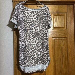 SHOP WANNA B boutique shirt